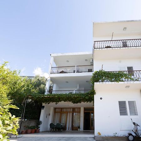 Apartmani Marta Tučepi Buitenkant foto