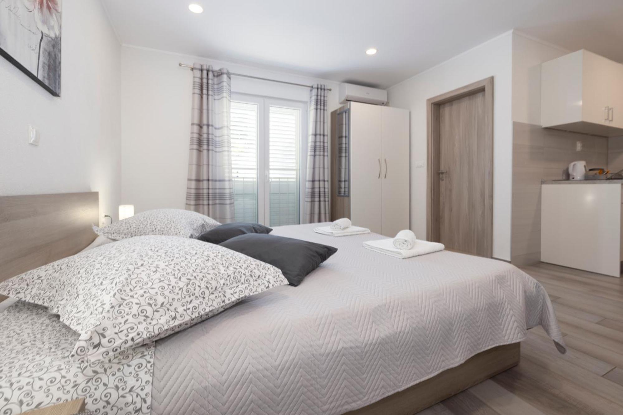 Apartmani Marta Tučepi Buitenkant foto