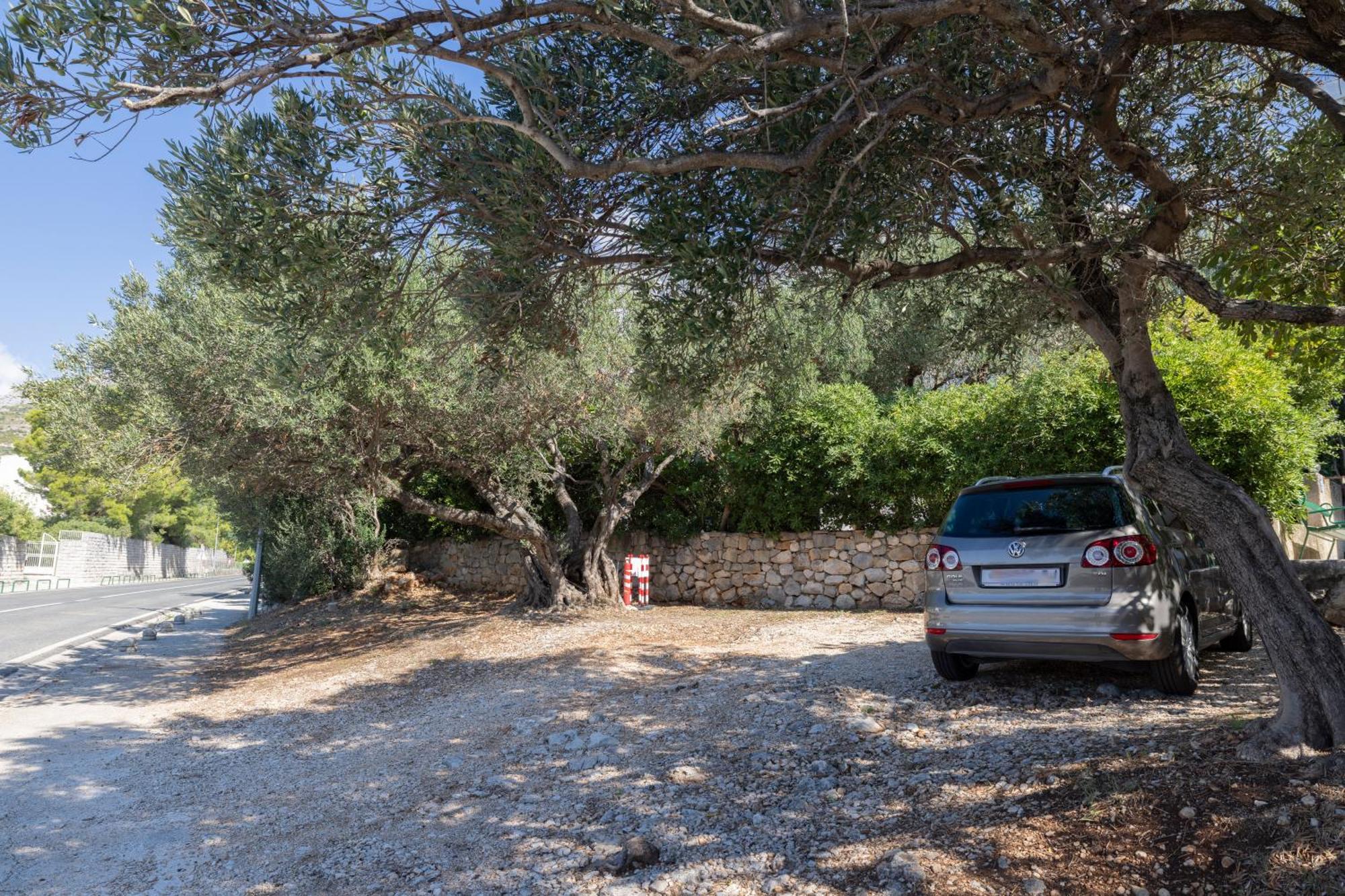 Apartmani Marta Tučepi Buitenkant foto