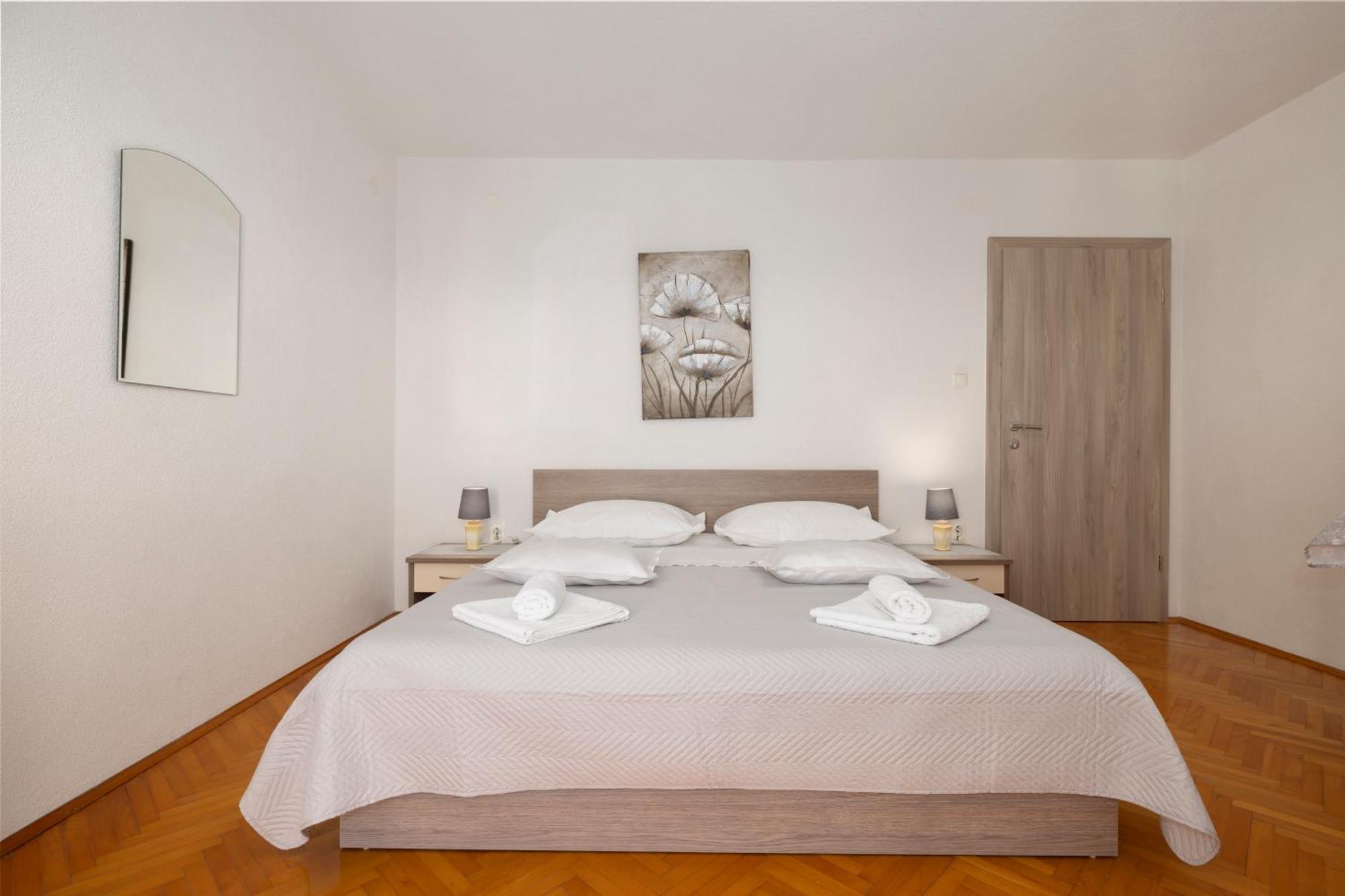 Apartmani Marta Tučepi Buitenkant foto