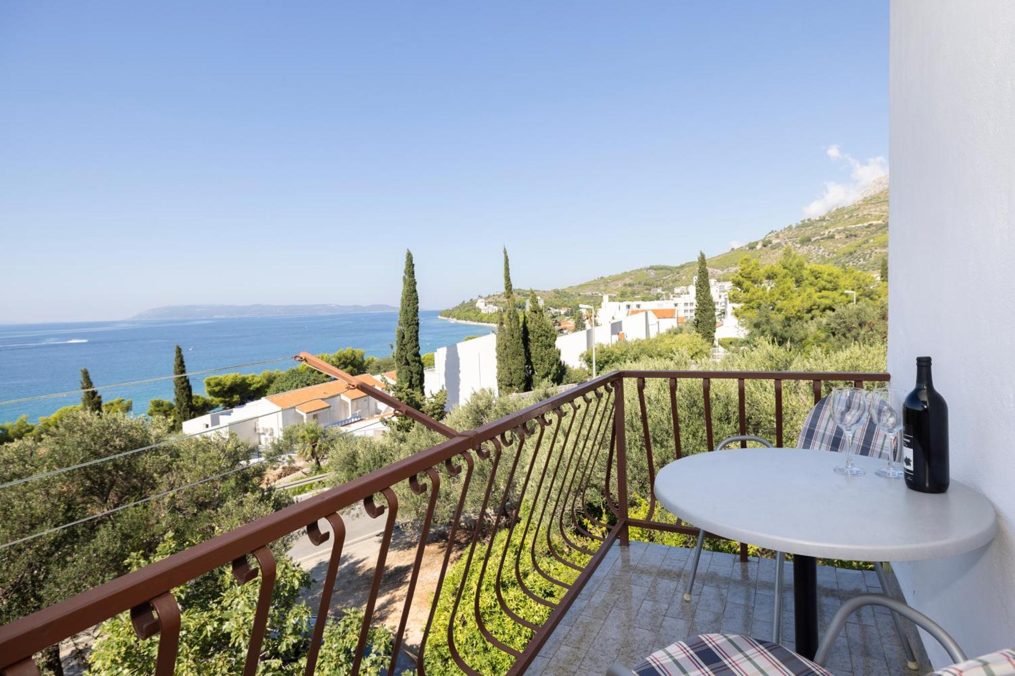 Apartmani Marta Tučepi Buitenkant foto