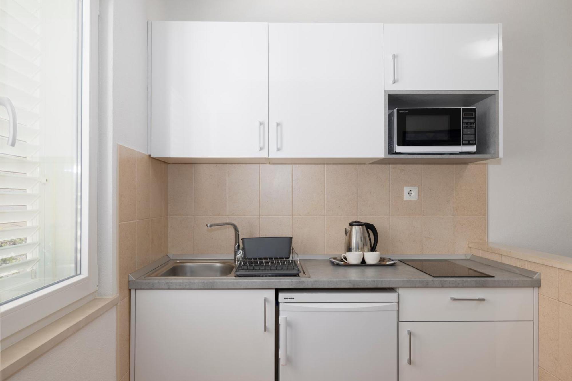 Apartmani Marta Tučepi Buitenkant foto