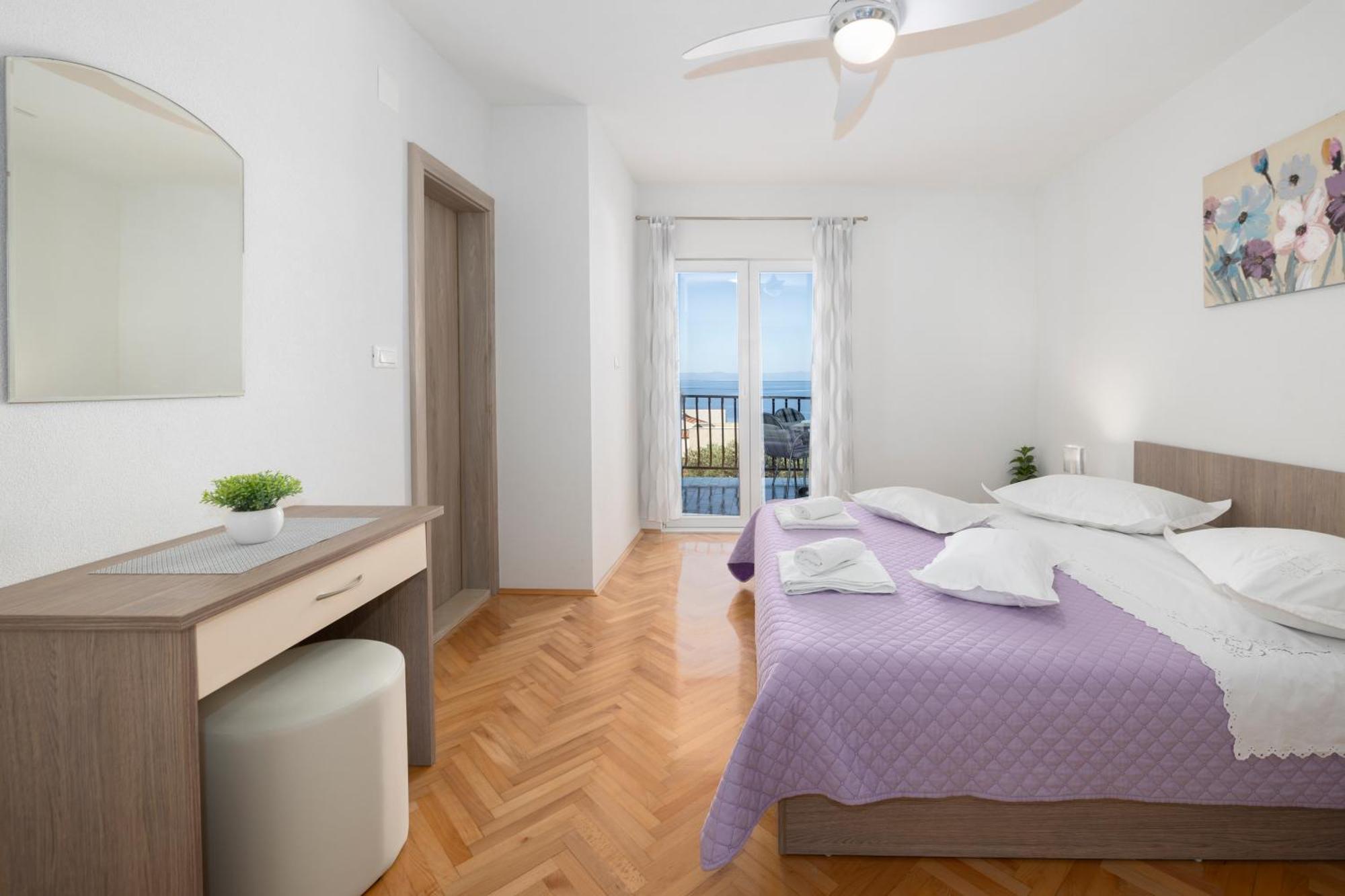 Apartmani Marta Tučepi Buitenkant foto