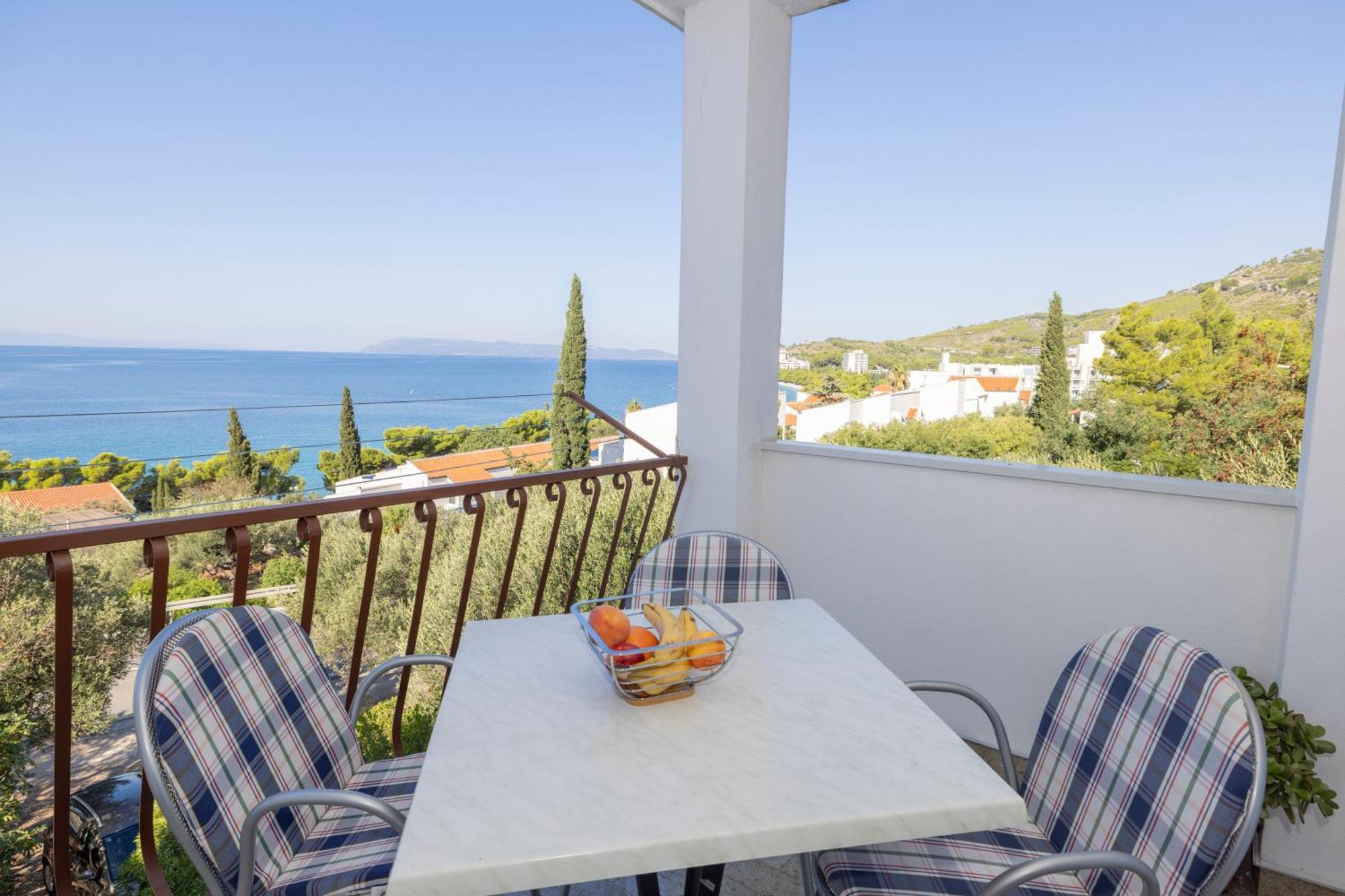 Apartmani Marta Tučepi Buitenkant foto