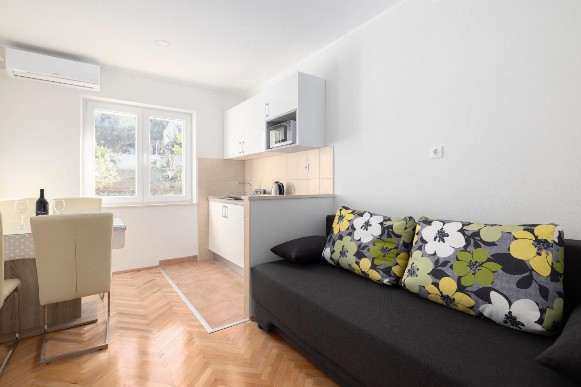 Apartmani Marta Tučepi Buitenkant foto