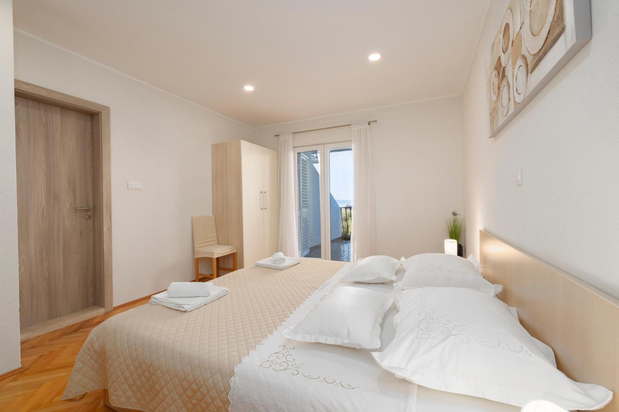 Apartmani Marta Tučepi Buitenkant foto
